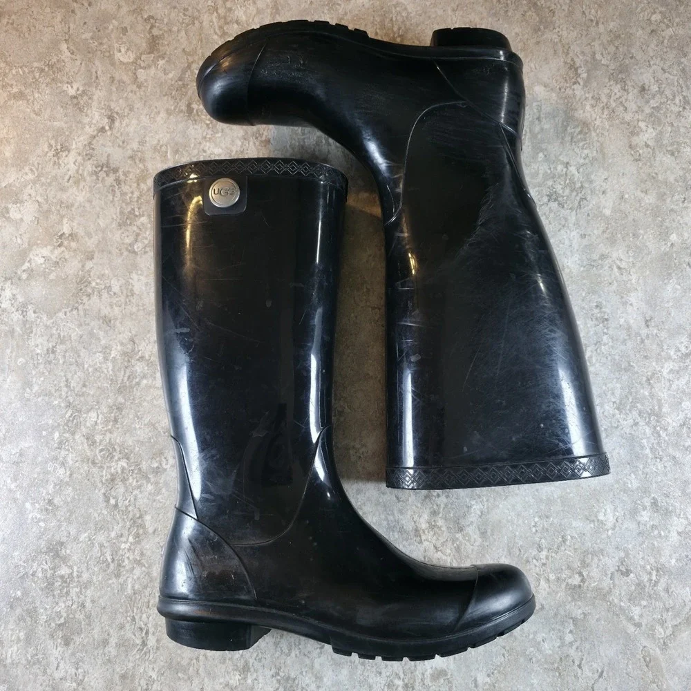 UGG Shaye Rain Boots Size 7 Shiny Black Tall‎ Waterproof Lined